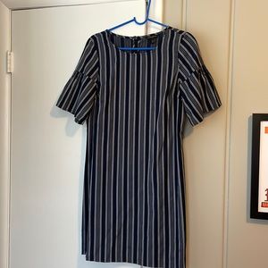 Navy blue and white Banana Republic dress with flared sleeves